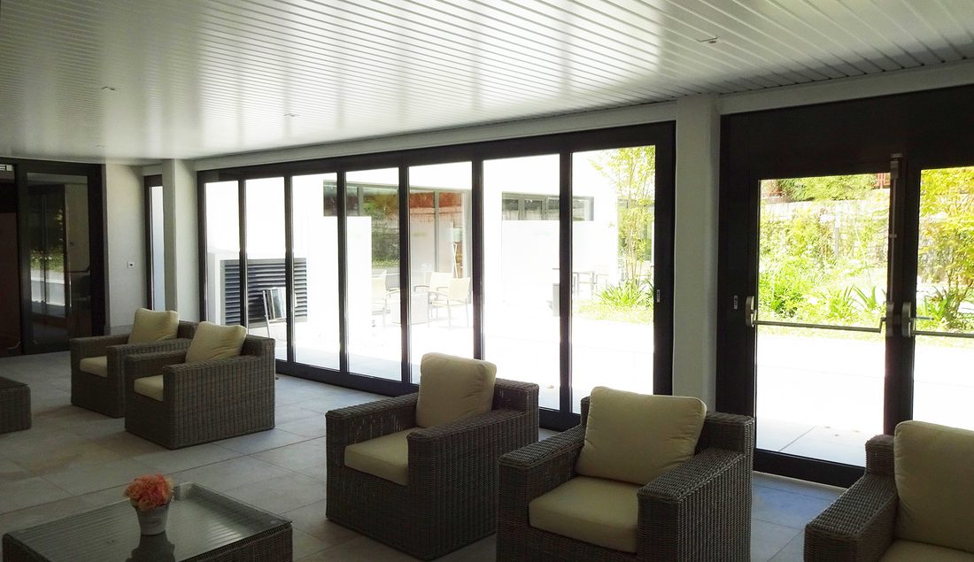 Cloison mobile TX-60 GLASS installée